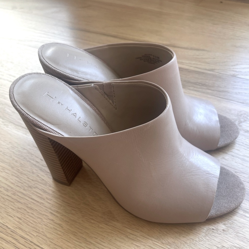 H by Halston Sand Nude Leather Kendra Open Toe Mule Heel